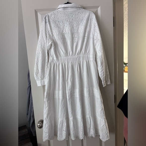 LEA Cotton White Eyelet Sleeve Dress - Picture 4 of 4